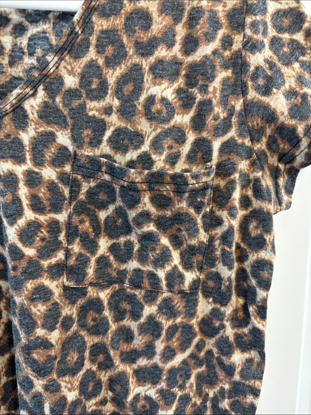Ardene Leopard Print V-Neck Pocket Tee - Brown & Black - Picture 2 of 3